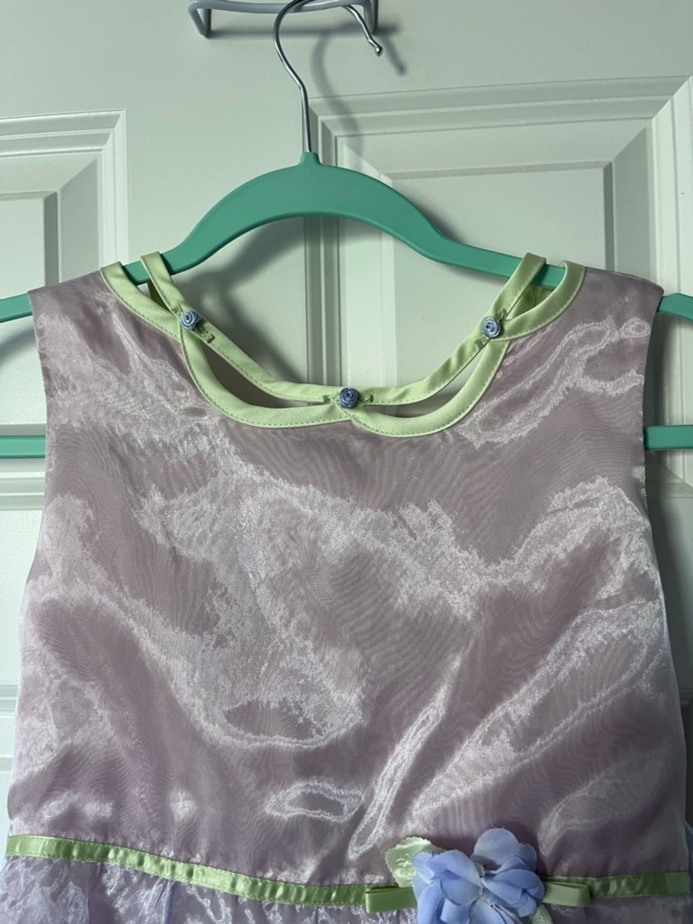 Little girl’s dress, lilac color with green and floral details, sz 12 - Picture 2 of 4